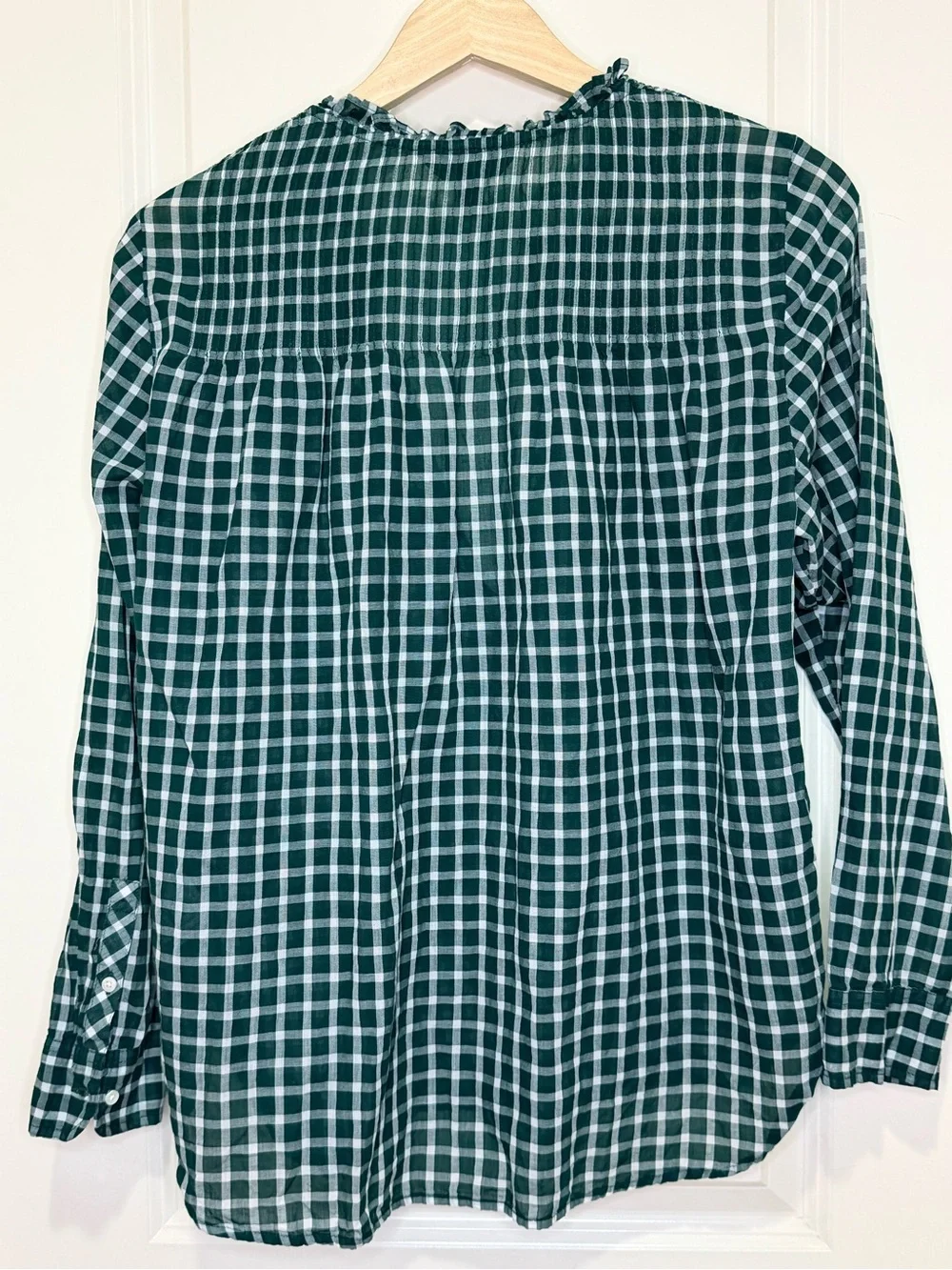 🍀 J.Crew Green Gingham Ruffle Neck Popover Blouse Size 6